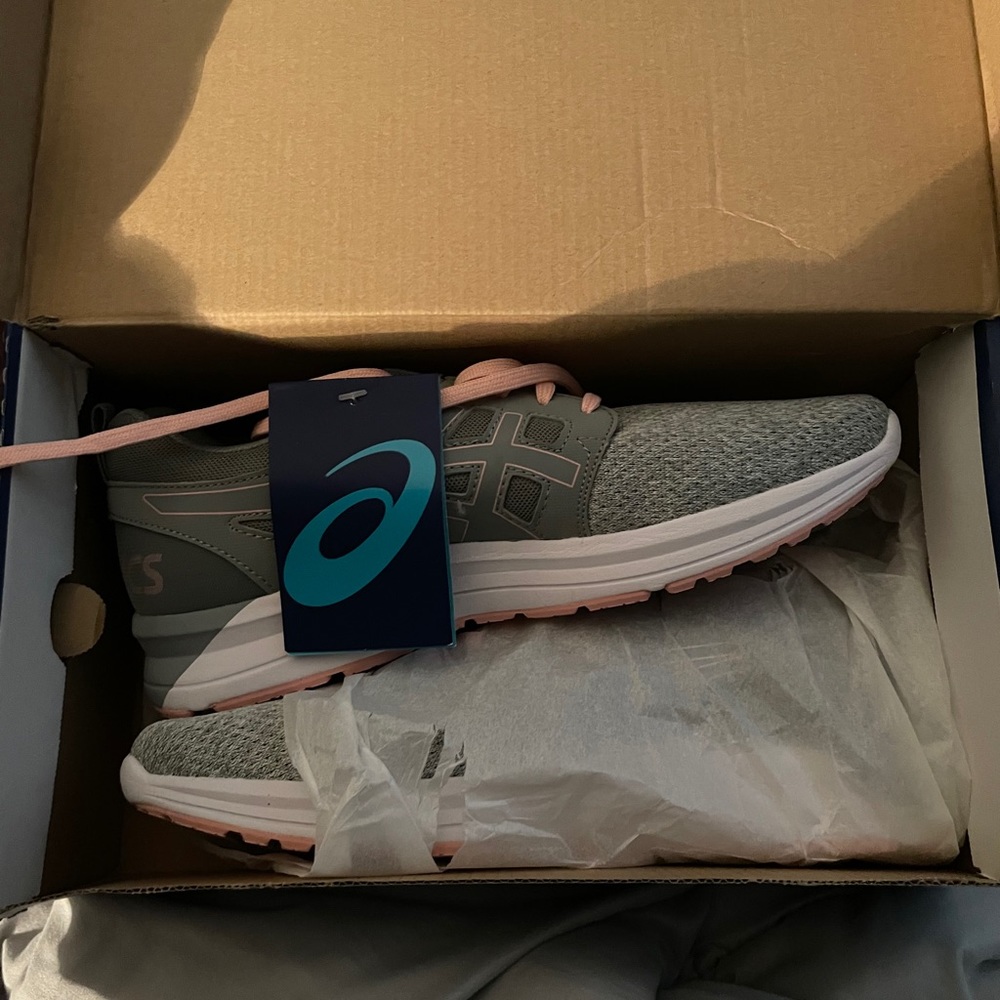 stone grey/frosted rose women running shoes asics